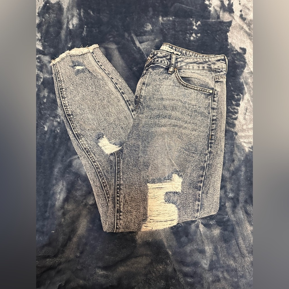 Ripped jeans